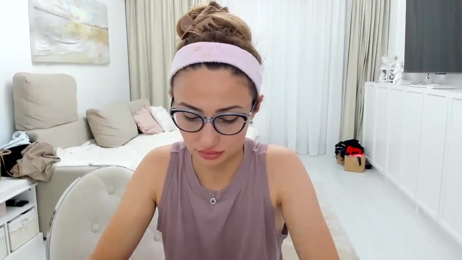 Gallery image thumbnail from Wennndyk's myfreecams stream on, 09/29/2023, 23:03 image 5 of 20