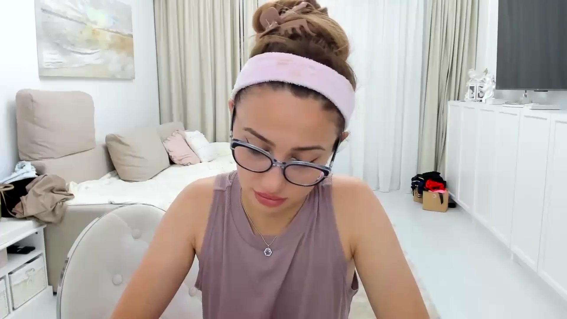 Gallery image thumbnail from Wennndyk's myfreecams stream on, 09/29/2023, 23:03 image 7 of 20