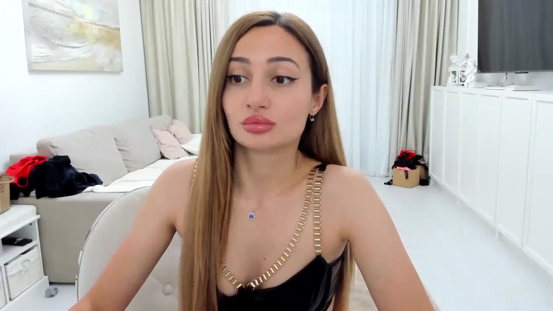 Gallery image thumbnail from Wennndyk's myfreecams stream on, 10/03/2023, 22:43 image 16 of 20