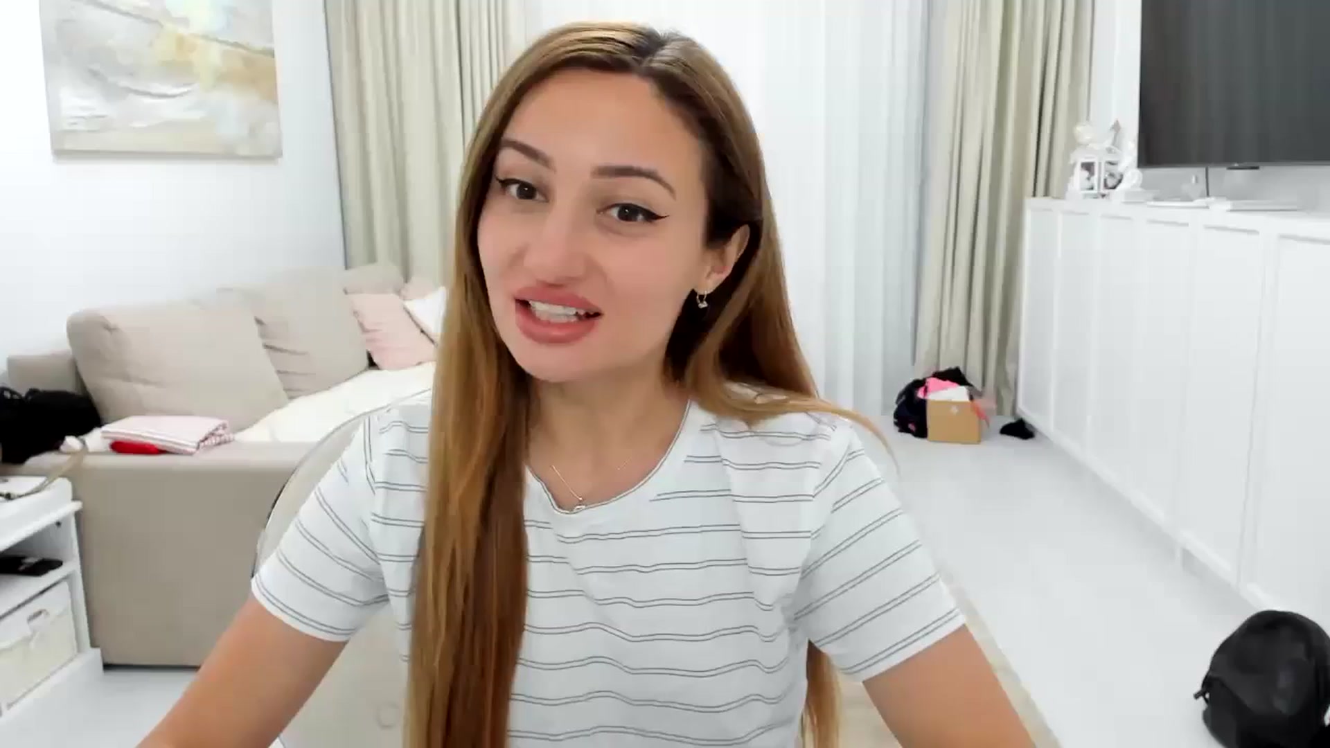 Gallery image thumbnail from Wennndyk's myfreecams stream on, 10/05/2023, 24:43 image 10 of 20