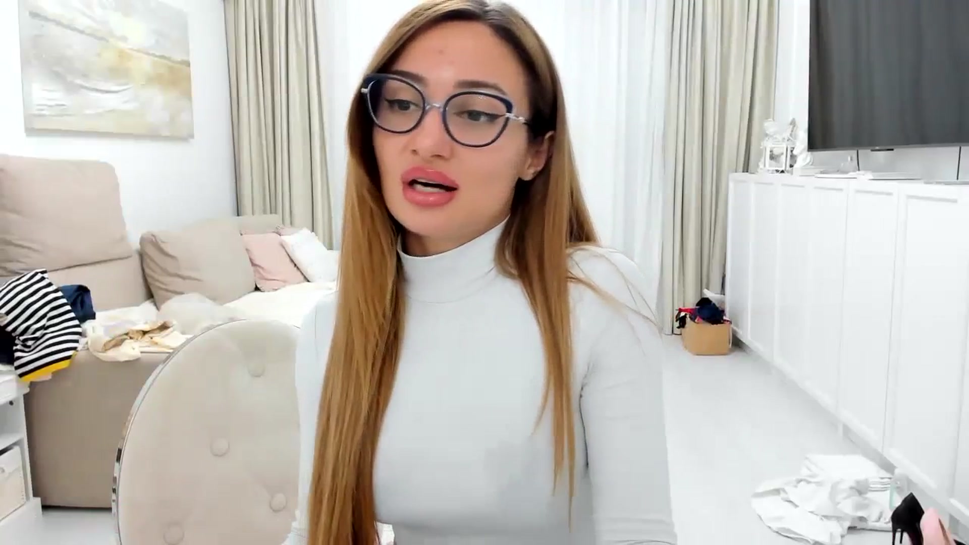 Gallery image thumbnail from Wennndyk's myfreecams stream on, 10/22/2023, 22:43 image 12 of 20
