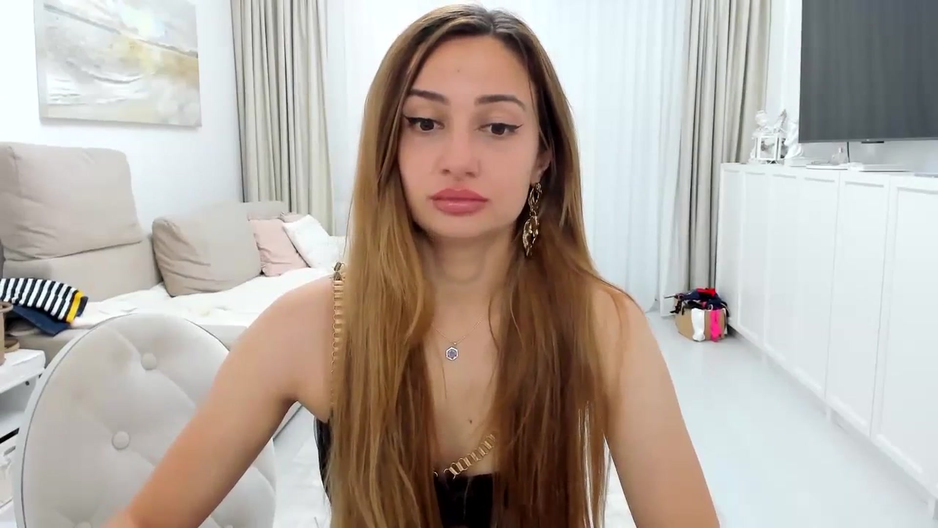 Gallery image thumbnail from Wennndyk's myfreecams stream on, 10/23/2023, 23:21 image 7 of 20
