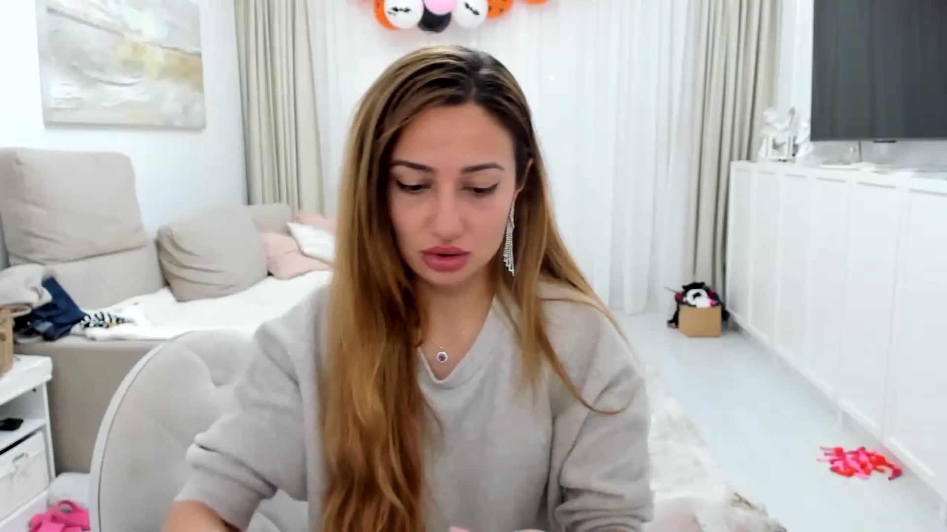 Gallery image thumbnail from Wennndyk's myfreecams stream on, 10/26/2023, 22:14 image 13 of 20