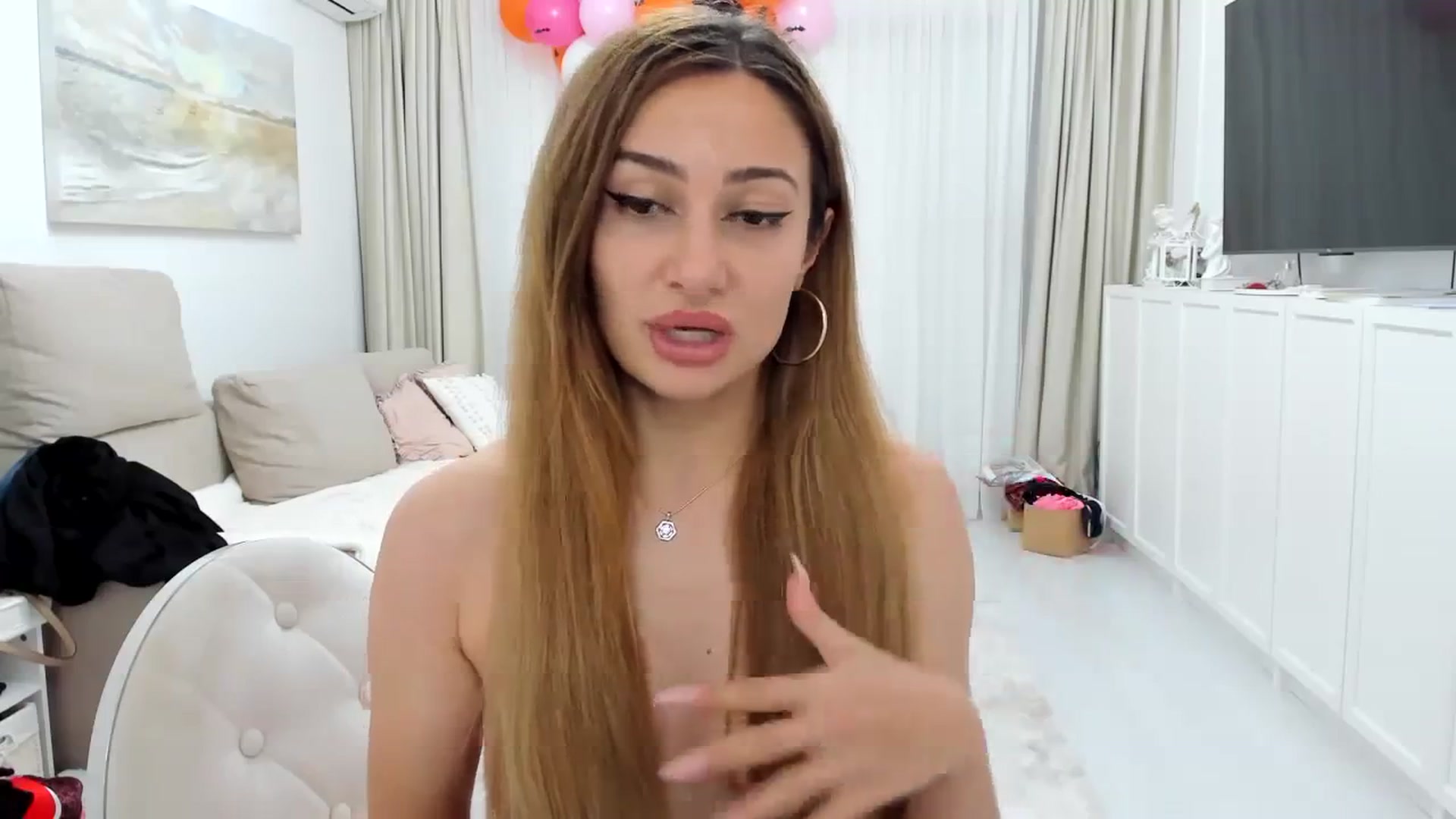 Gallery image thumbnail from Wennndyk's myfreecams stream on, 10/29/2023, 19:54 image 5 of 20