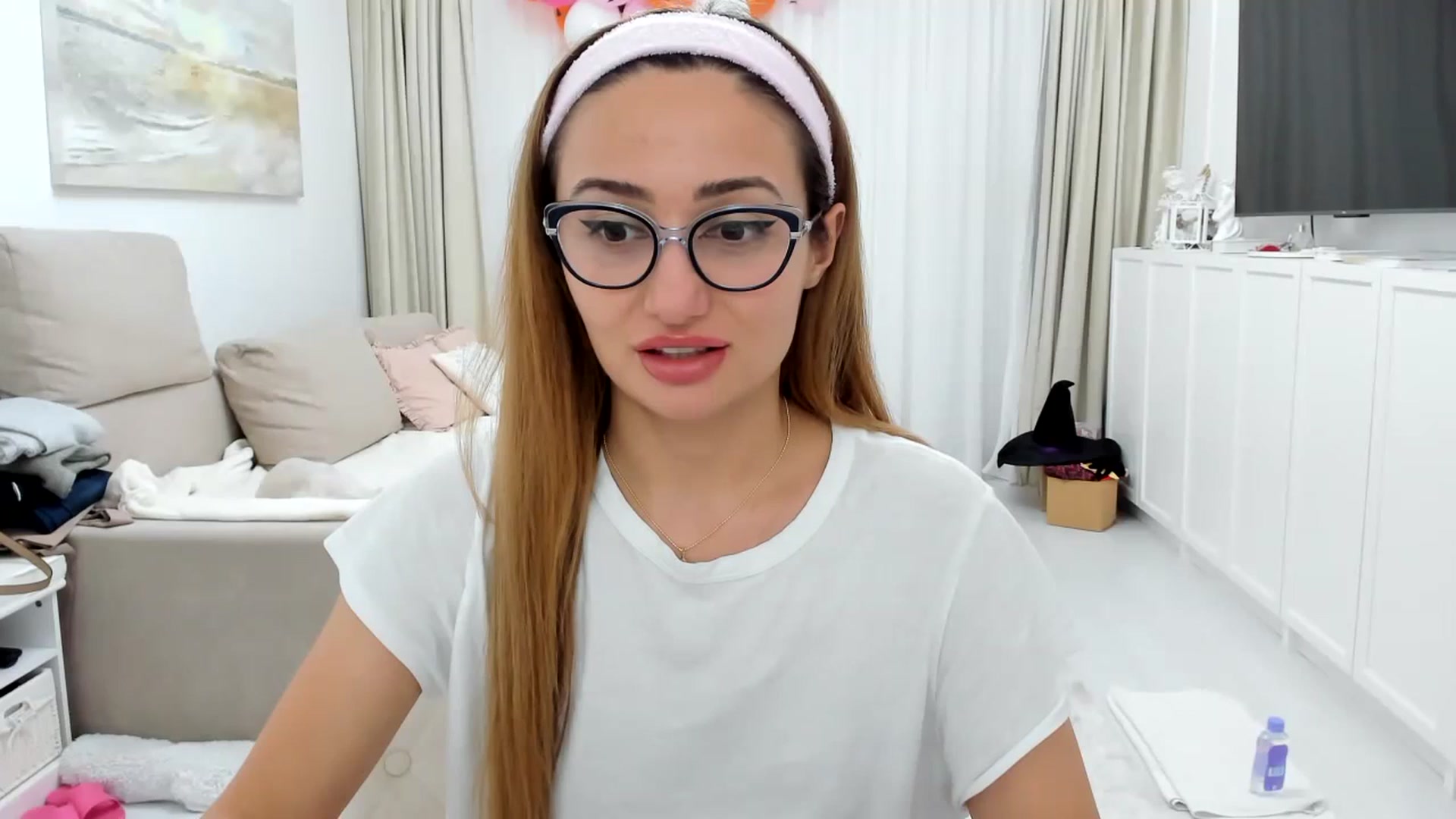 Gallery image thumbnail from Wennndyk's myfreecams stream on, 10/30/2023, 24:03 image 15 of 20