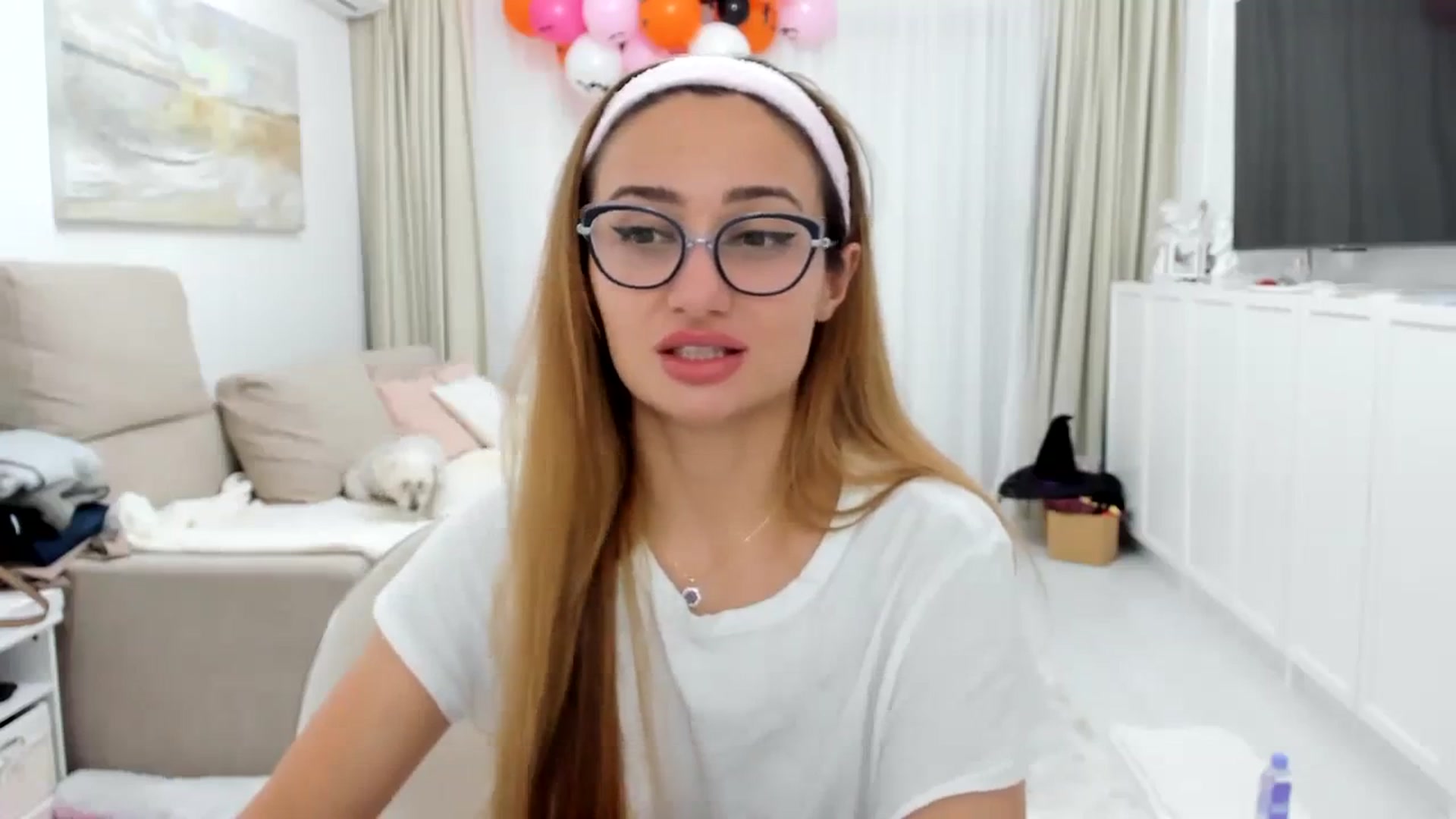 Gallery image thumbnail from Wennndyk's myfreecams stream on, 10/30/2023, 24:03 image 20 of 20