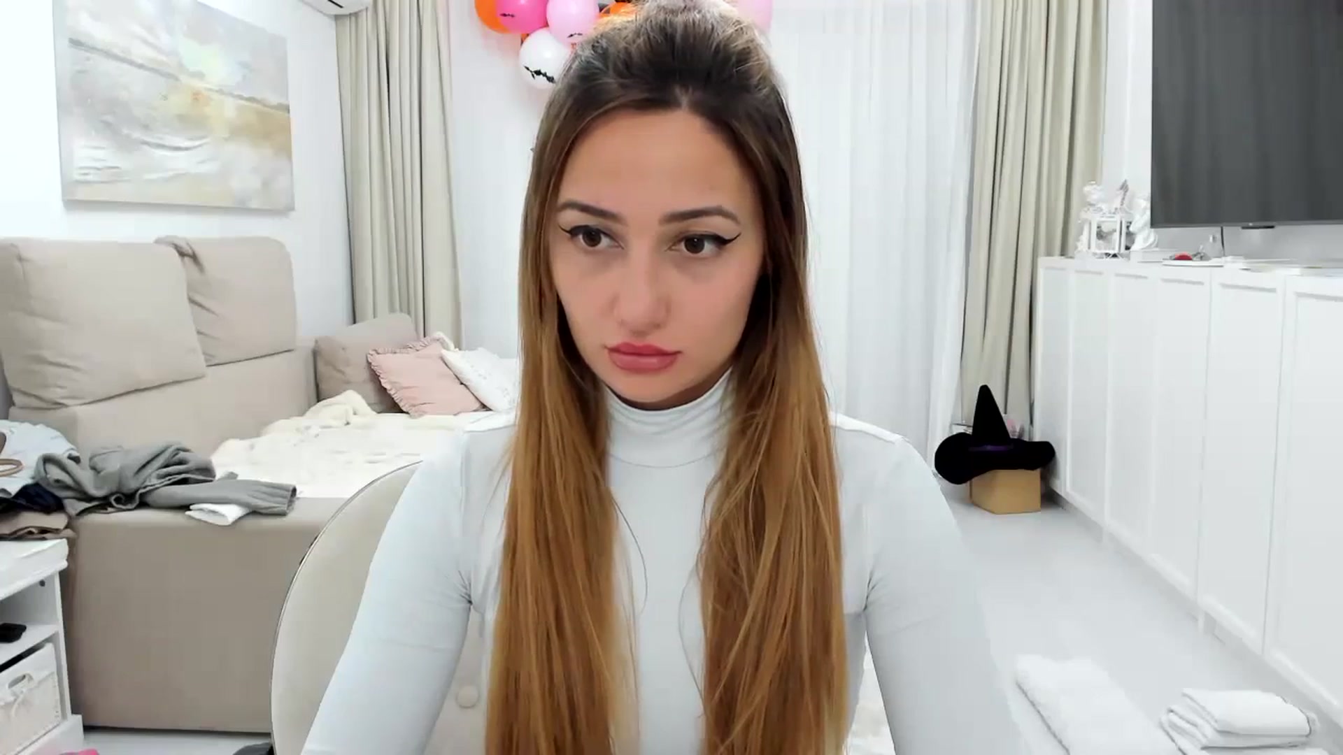 Gallery image thumbnail from Wennndyk's myfreecams stream on, 10/31/2023, 23:46 image 2 of 20