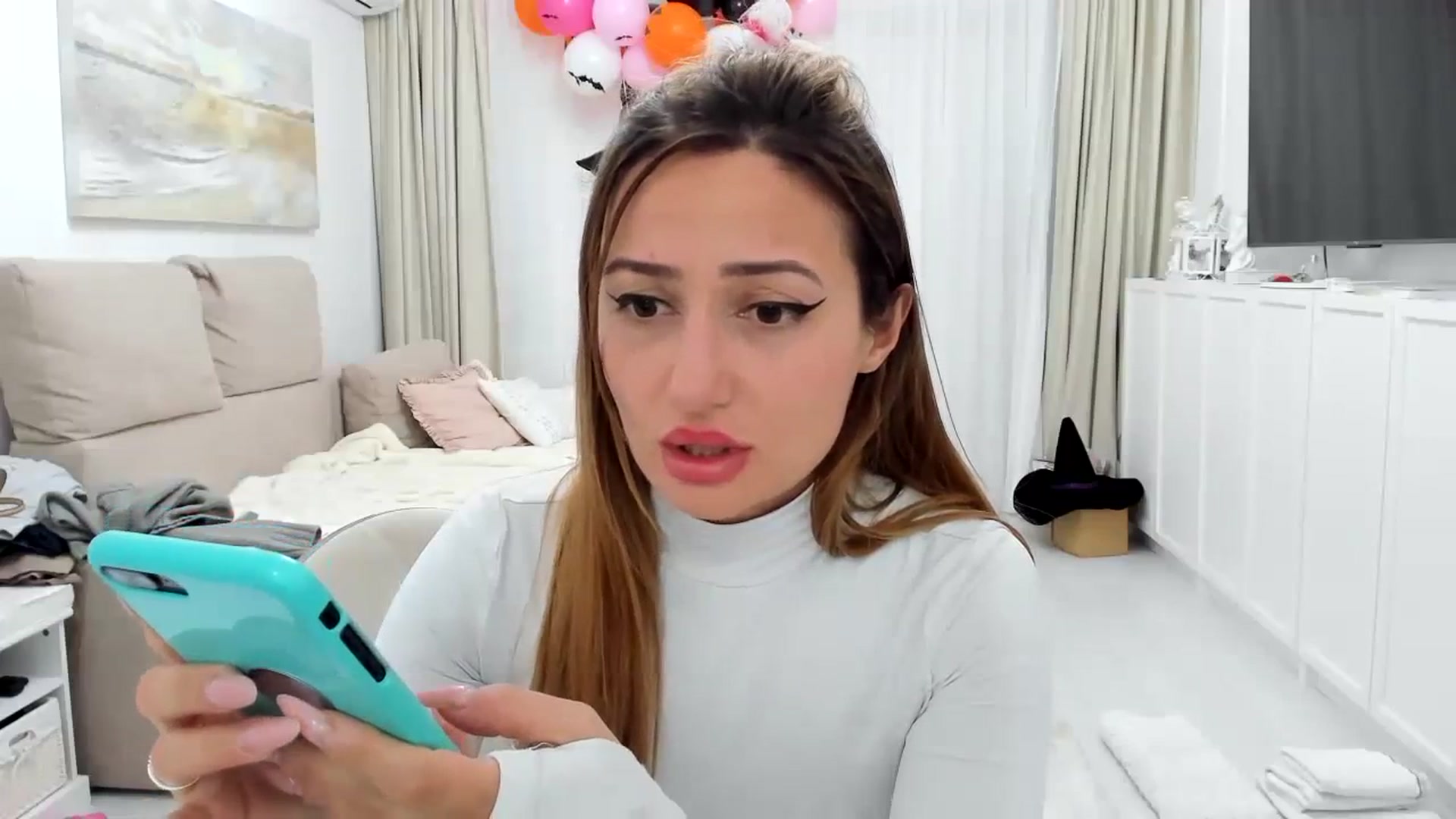 Gallery image thumbnail from Wennndyk's myfreecams stream on, 10/31/2023, 23:46 image 17 of 20