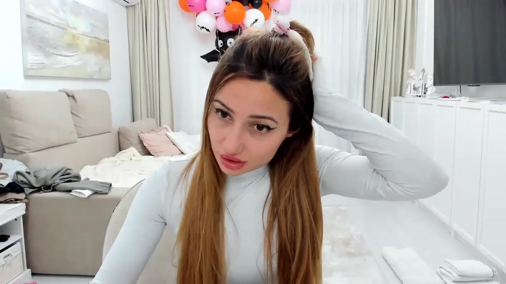 Gallery image thumbnail from Wennndyk's myfreecams stream on, 10/31/2023, 23:46 image 5 of 20