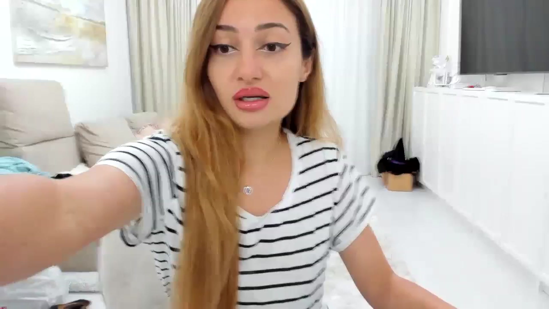 Gallery image thumbnail from Wennndyk's myfreecams stream on, 11/05/2023, 24:29 image 3 of 20
