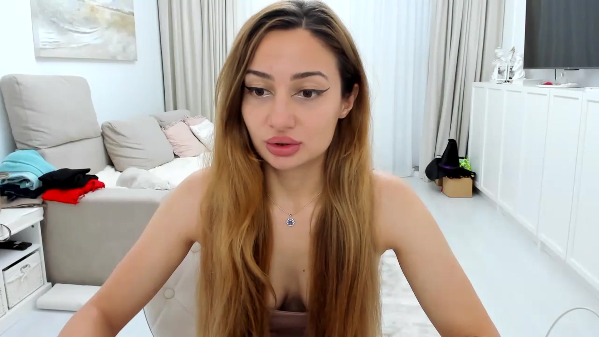 Gallery image thumbnail from Wennndyk's myfreecams stream on, 11/05/2023, 01:36 image 2 of 20