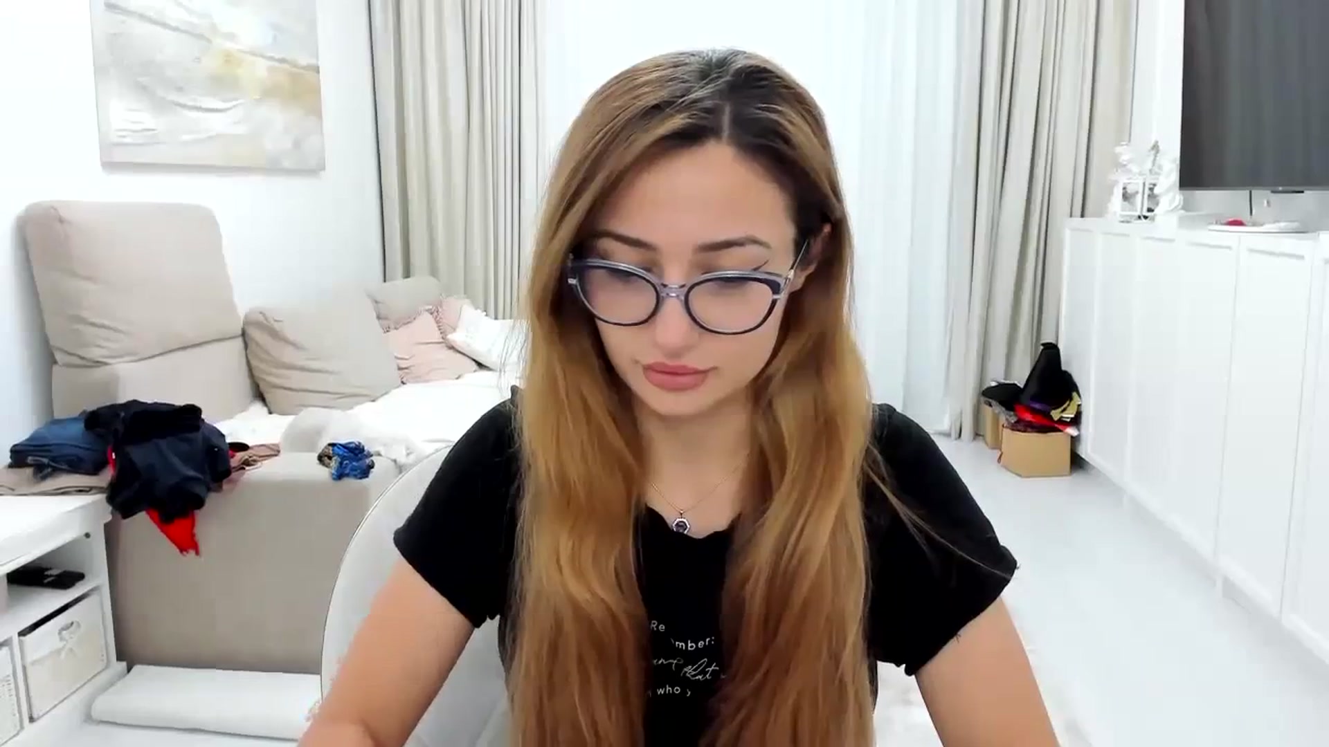 Gallery image thumbnail from Wennndyk's myfreecams stream on, 11/05/2023, 23:51 image 8 of 20