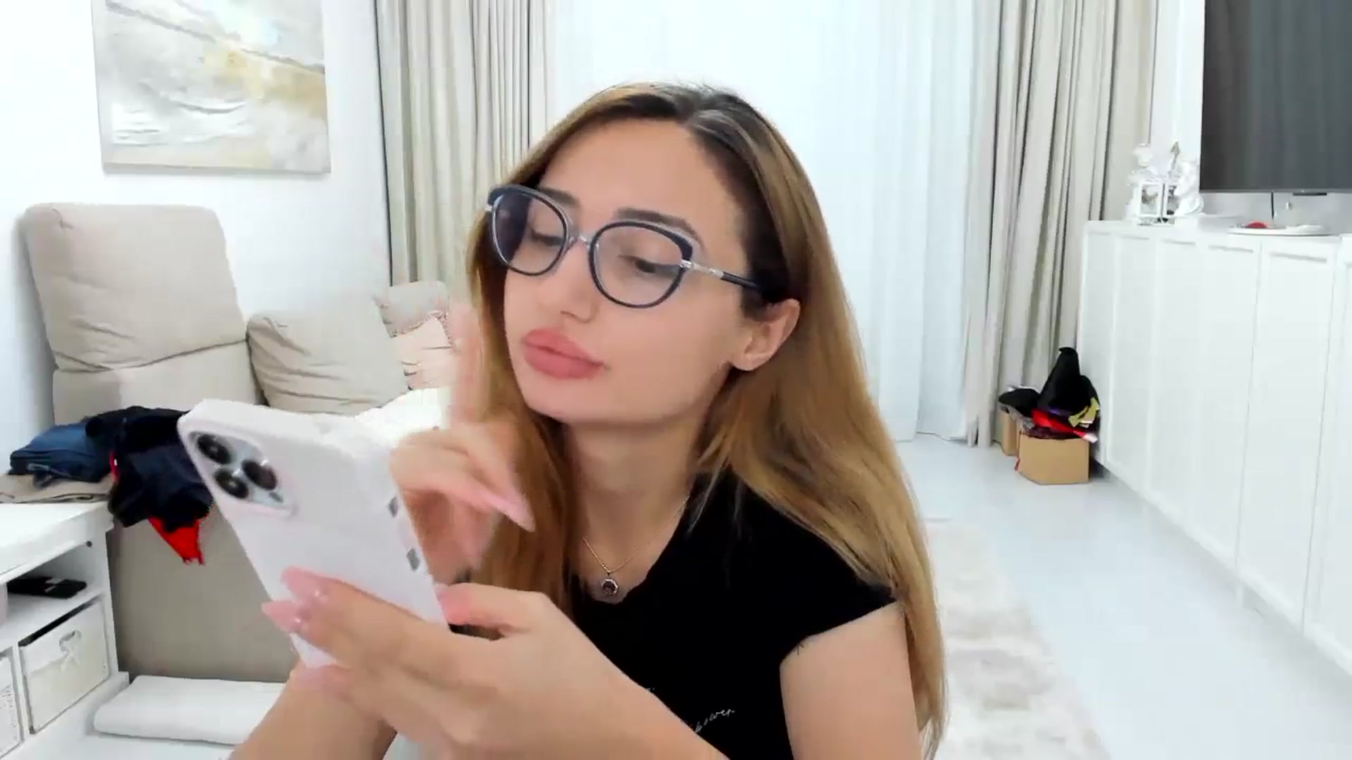 Gallery image thumbnail from Wennndyk's myfreecams stream on, 11/05/2023, 23:51 image 6 of 20
