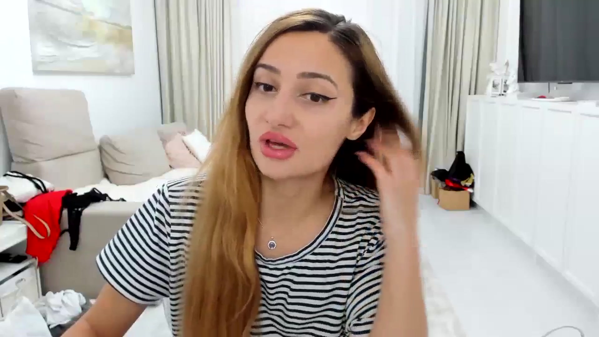 Gallery image thumbnail from Wennndyk's myfreecams stream on, 11/07/2023, 22:16 image 17 of 20