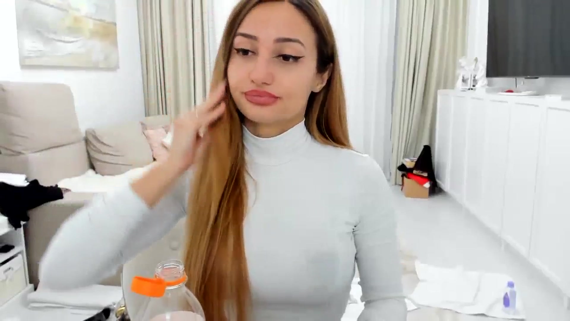 Gallery image thumbnail from Wennndyk's myfreecams stream on, 11/10/2023, 23:37 image 5 of 20