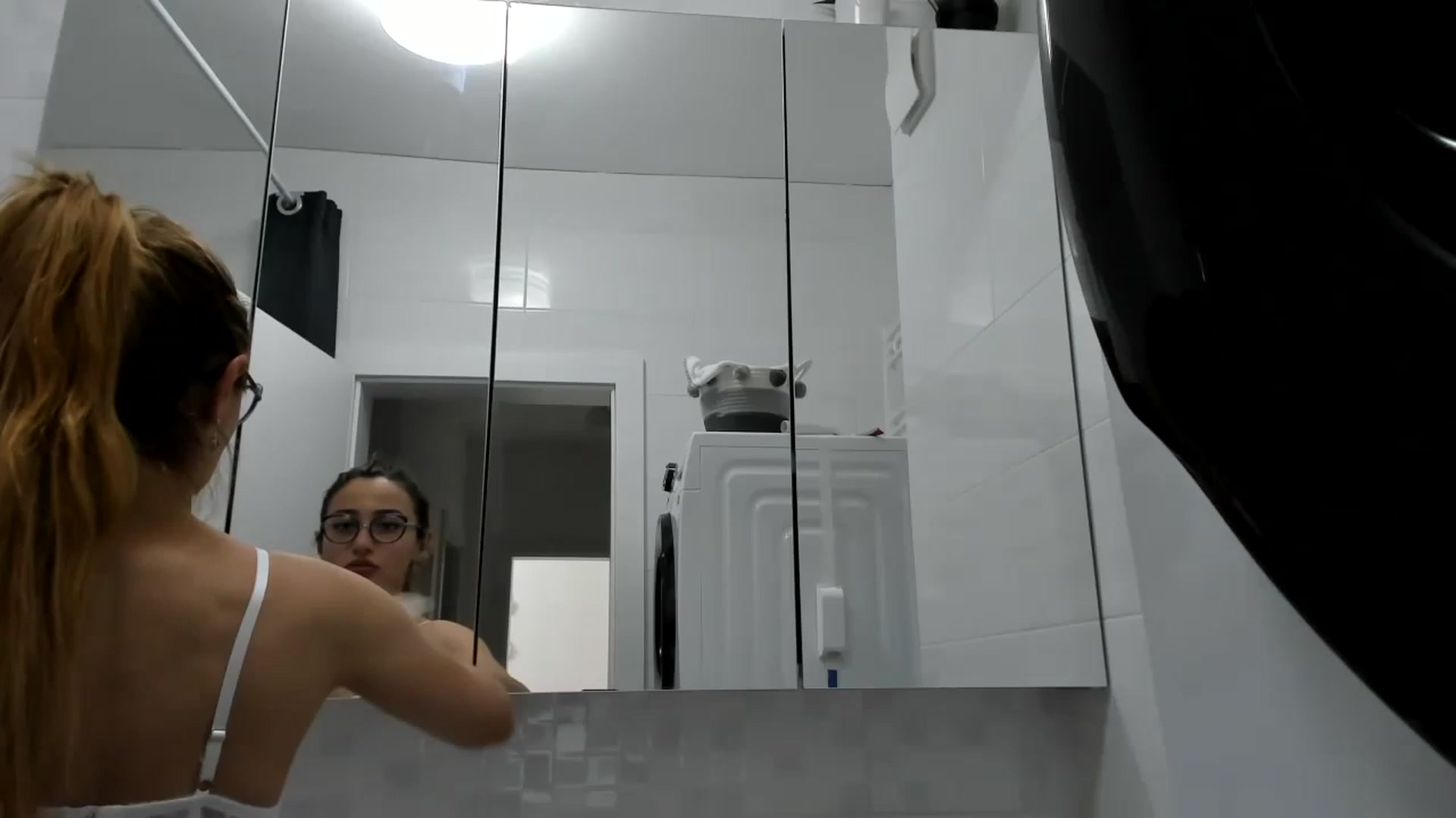 Gallery image thumbnail from Wennndyk's myfreecams stream on, 11/25/2023, 20:14 image 8 of 20