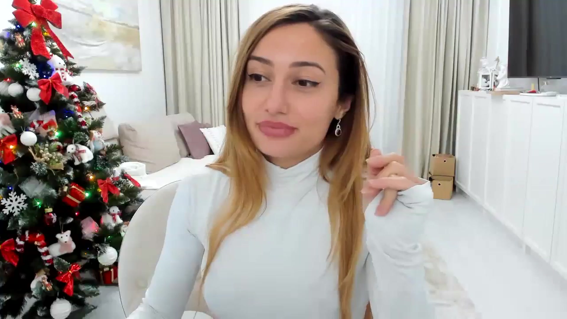 Gallery image thumbnail from Wennndyk's myfreecams stream on, 11/26/2023, 22:07 image 7 of 20