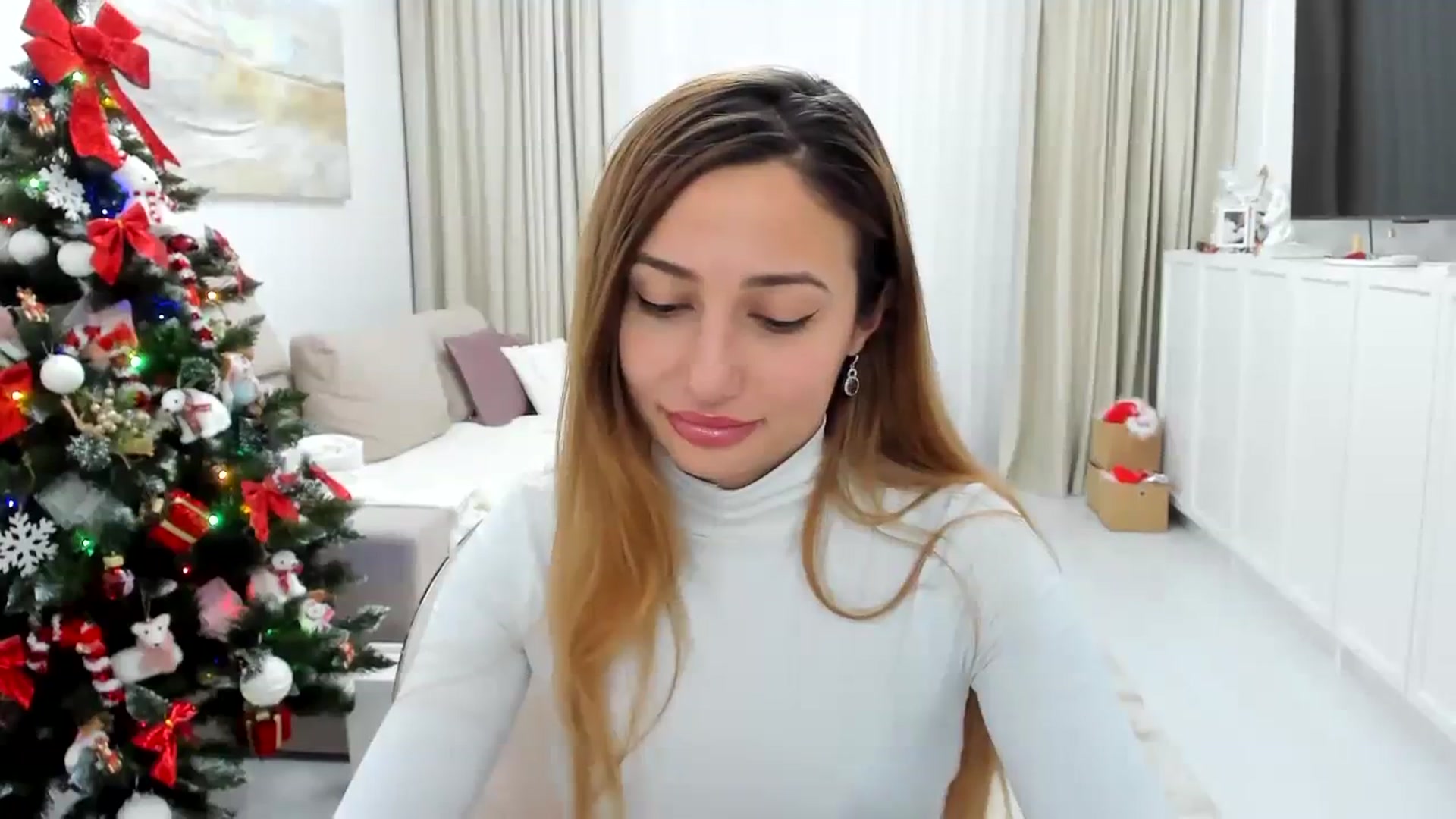 Gallery image thumbnail from Wennndyk's myfreecams stream on, 11/26/2023, 22:59 image 18 of 20