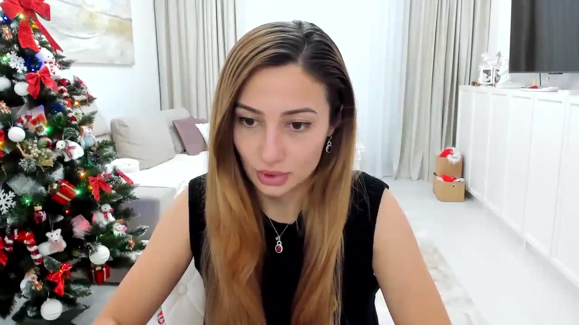 Gallery image thumbnail from Wennndyk's myfreecams stream on, 11/27/2023, 24:23 image 4 of 20