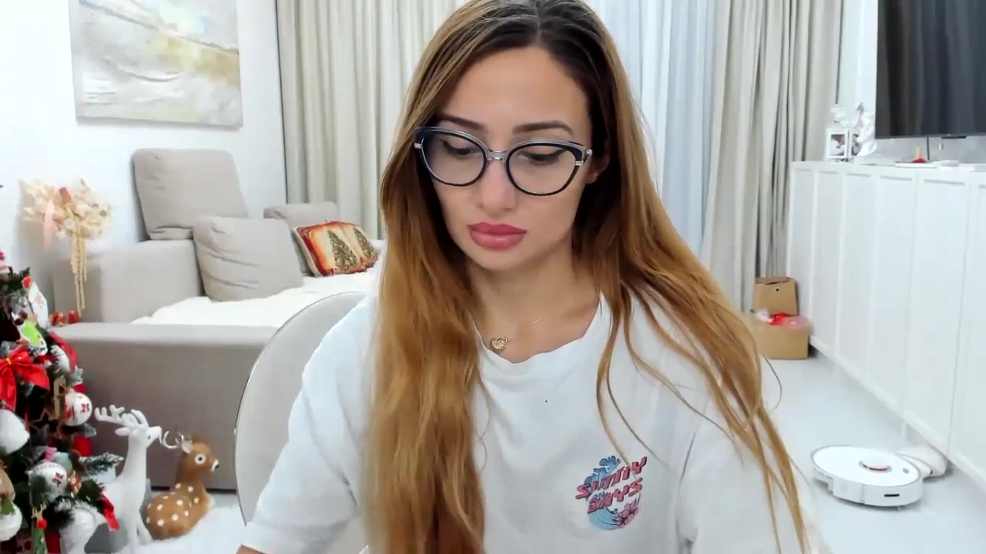 Gallery image thumbnail from Wennndyk's myfreecams stream on, 12/03/2023, 15:39 image 18 of 20