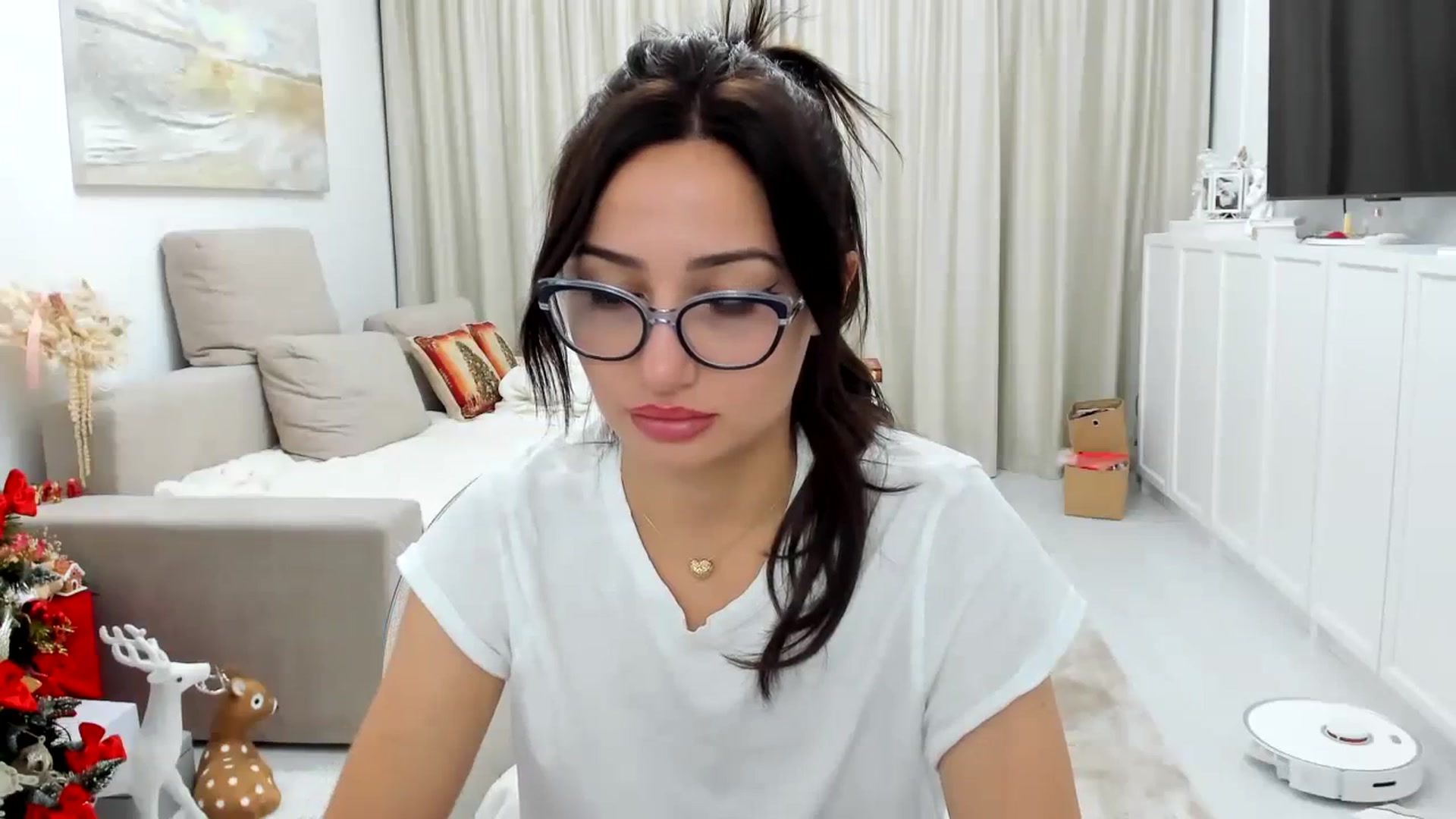 Gallery image thumbnail from Wennndyk's myfreecams stream on, 12/06/2023, 23:34 image 19 of 20