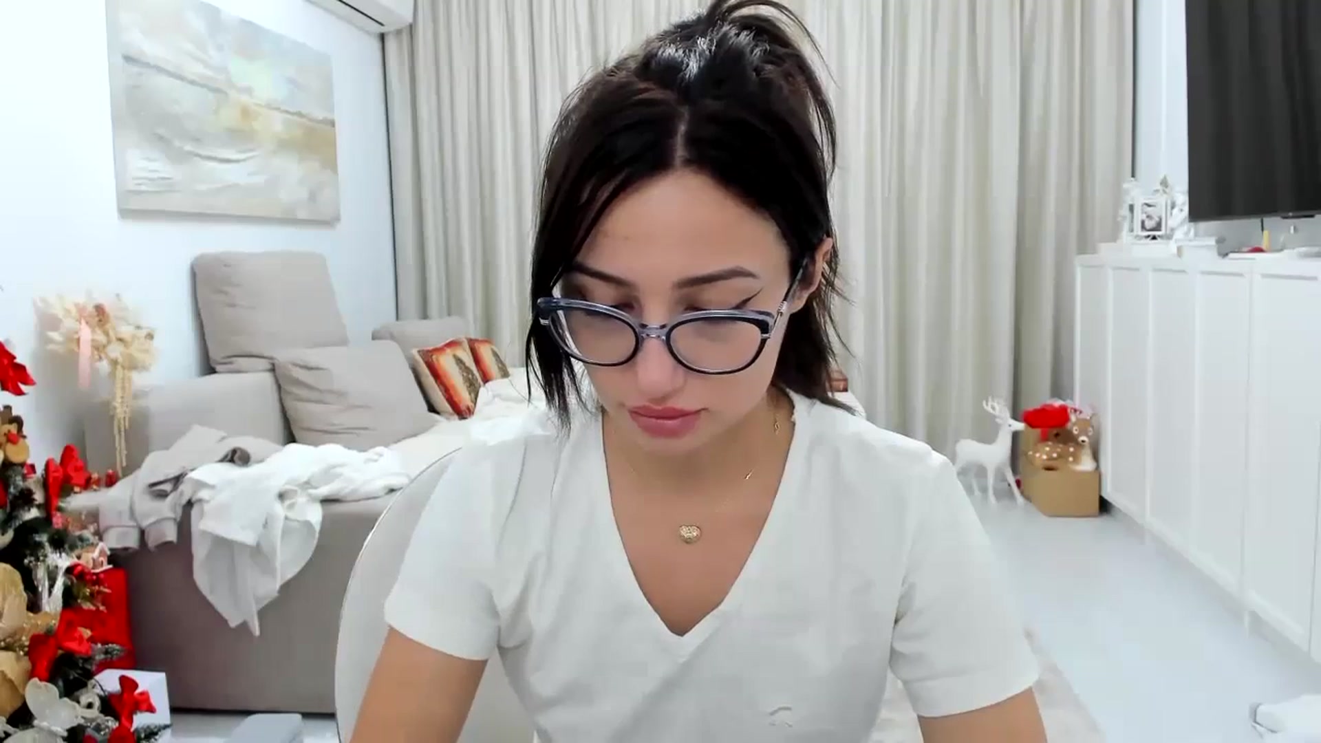 Gallery image thumbnail from Wennndyk's myfreecams stream on, 12/09/2023, 02:05 image 14 of 20