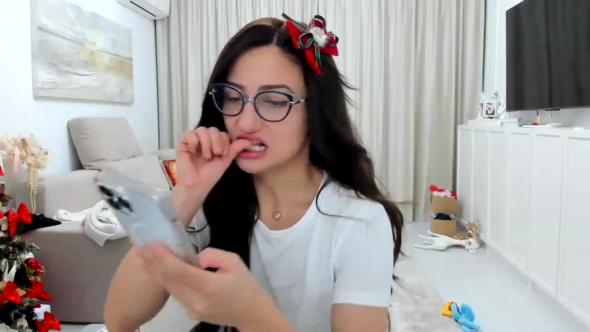 Gallery image thumbnail from Wennndyk's myfreecams stream on, 12/10/2023, 23:18 image 12 of 20