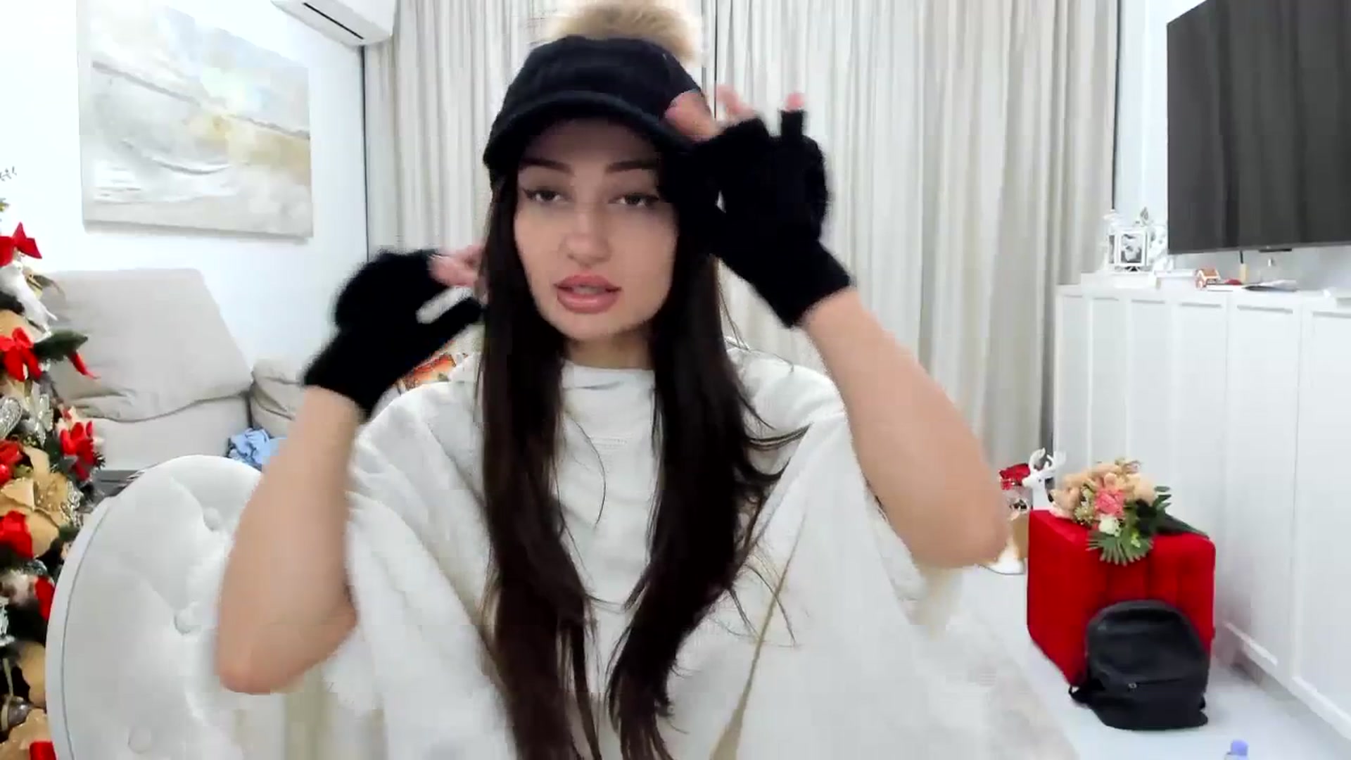 Gallery image thumbnail from Wennndyk's myfreecams stream on, 12/17/2023, 19:15 image 12 of 20
