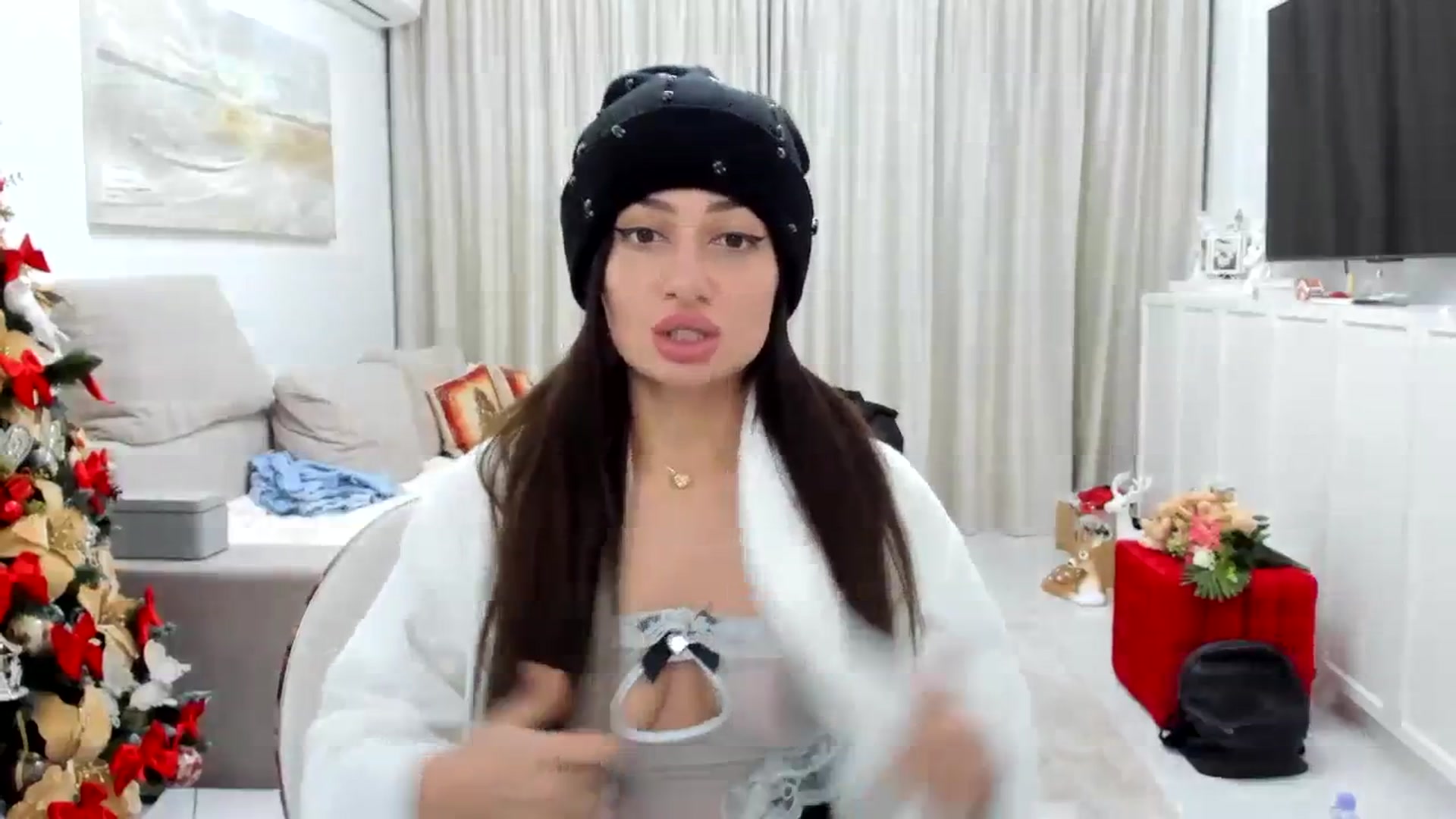 Gallery image thumbnail from Wennndyk's myfreecams stream on, 12/17/2023, 19:32 image 5 of 20
