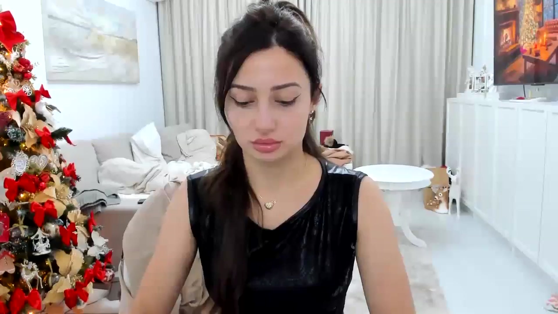 Gallery image thumbnail from Wennndyk's myfreecams stream on, 12/22/2023, 22:44 image 3 of 20