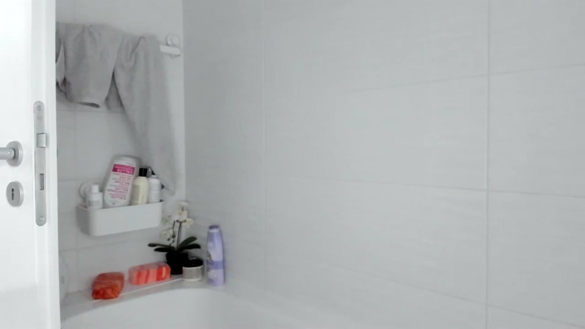 Gallery image thumbnail from Wennndyk's myfreecams stream on, 12/23/2023, 18:08 image 4 of 20