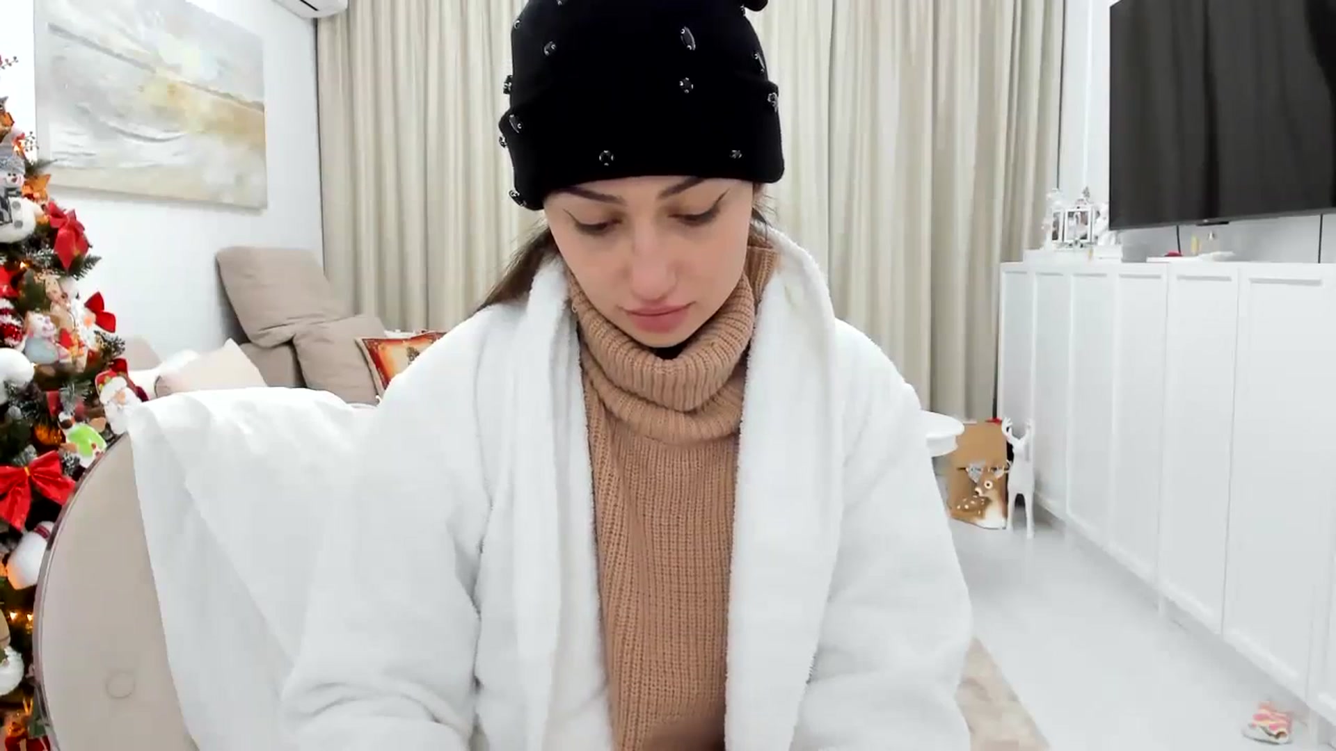 Gallery image thumbnail from Wennndyk's myfreecams stream on, 12/23/2023, 19:12 image 10 of 20