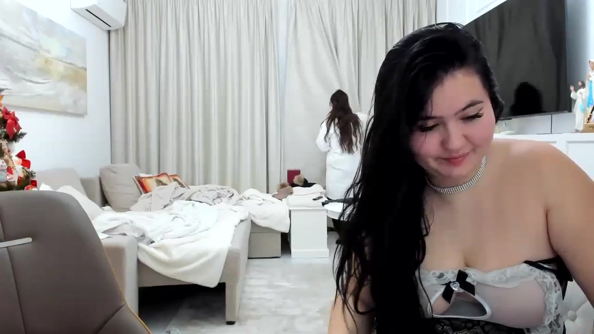 Gallery image thumbnail from Wennndyk's myfreecams stream on, 12/24/2023, 24:03 image 19 of 20
