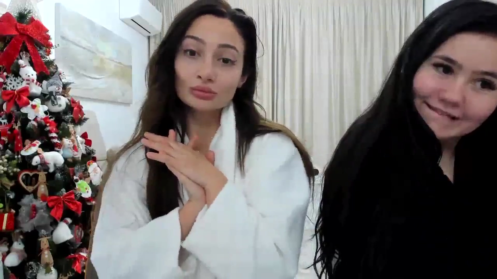 Gallery image thumbnail from Wennndyk's myfreecams stream on, 12/25/2023, 17:51 image 11 of 20