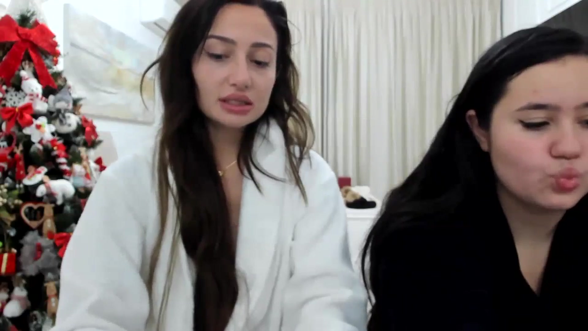 Gallery image thumbnail from Wennndyk's myfreecams stream on, 12/25/2023, 17:51 image 7 of 20