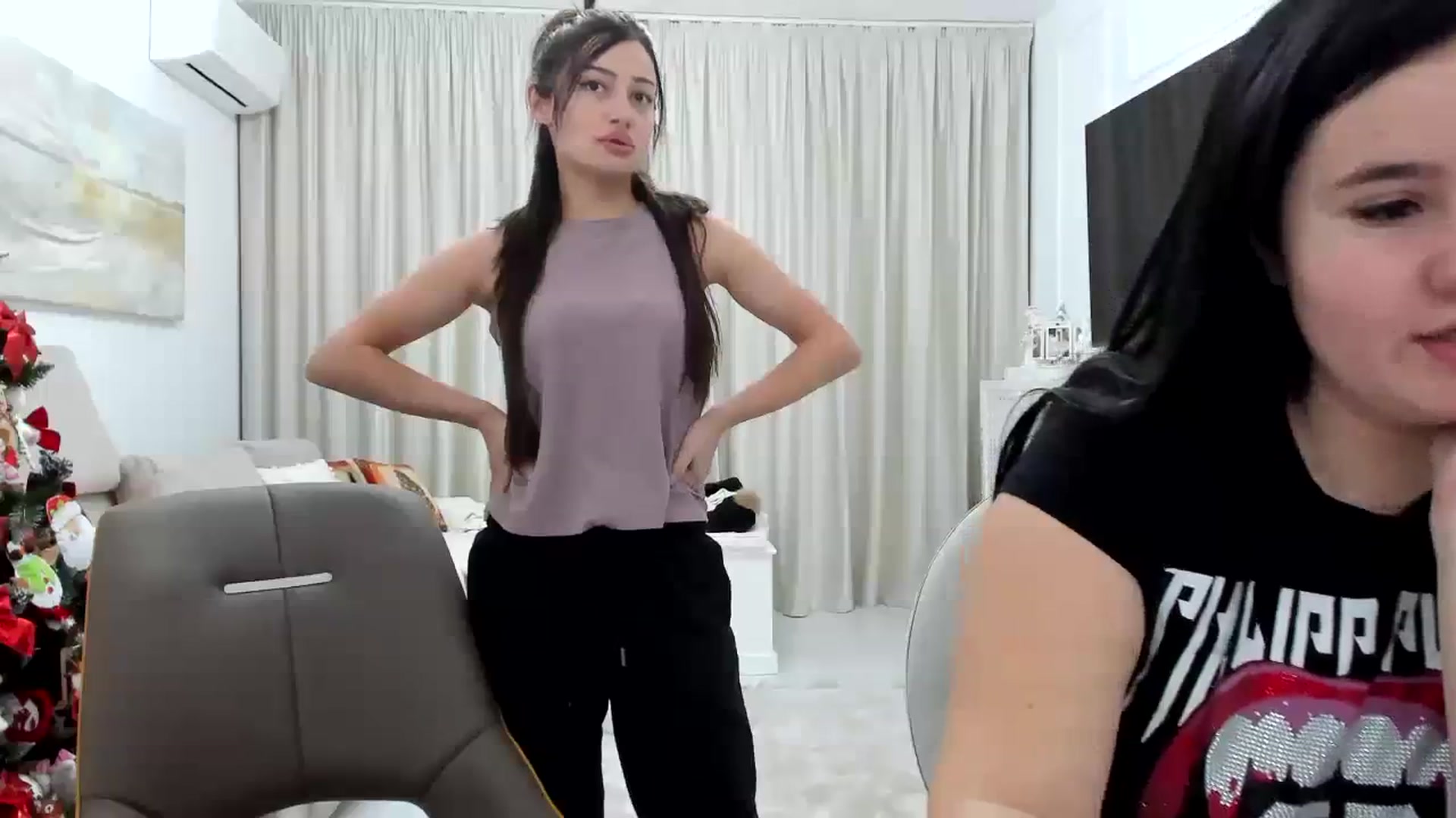 Gallery image thumbnail from Wennndyk's myfreecams stream on, 12/26/2023, 15:44 image 10 of 20