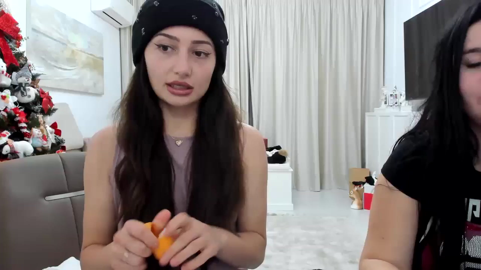 Gallery image thumbnail from Wennndyk's myfreecams stream on, 12/26/2023, 18:38 image 12 of 20