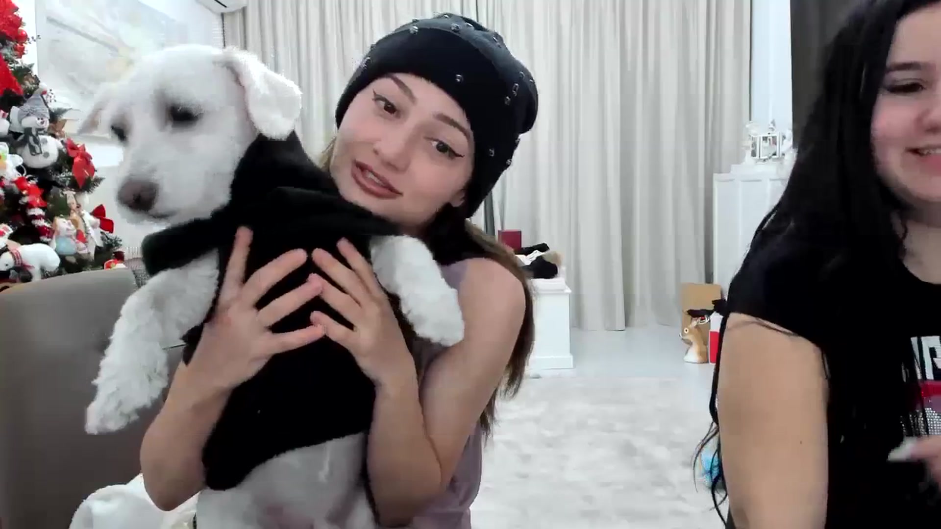 Gallery image thumbnail from Wennndyk's myfreecams stream on, 12/26/2023, 18:38 image 7 of 20