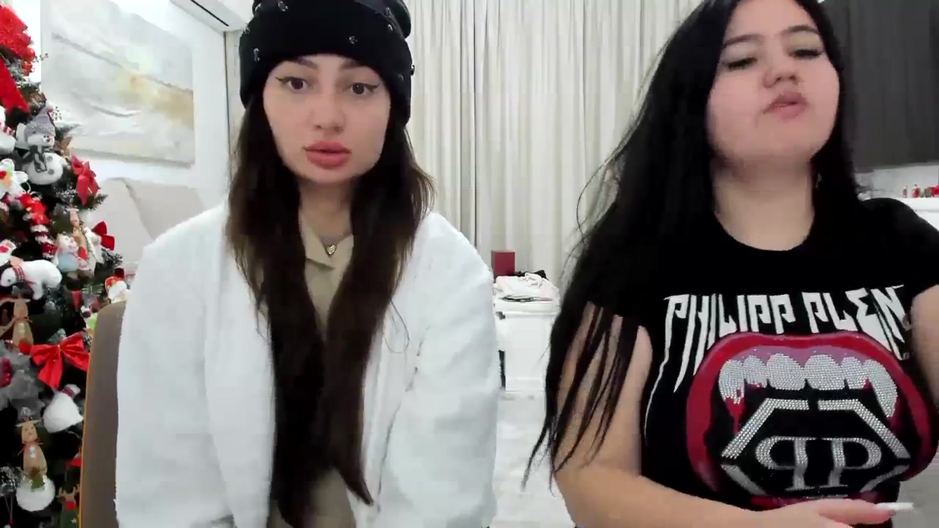 Gallery image thumbnail from Wennndyk's myfreecams stream on, 12/26/2023, 23:55 image 11 of 20