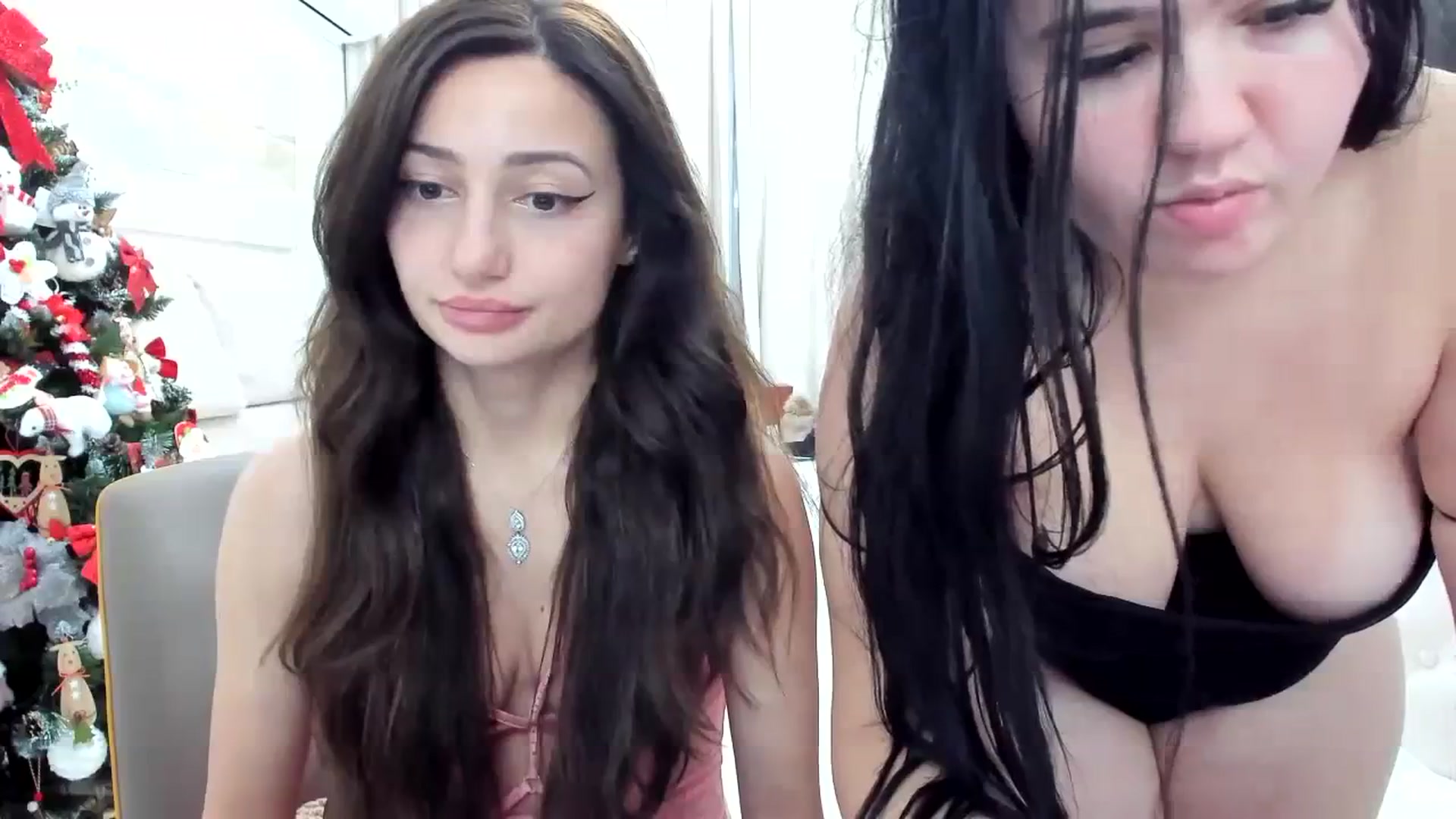 Gallery image thumbnail from Wennndyk's myfreecams stream on, 12/27/2023, 22:45 image 12 of 20