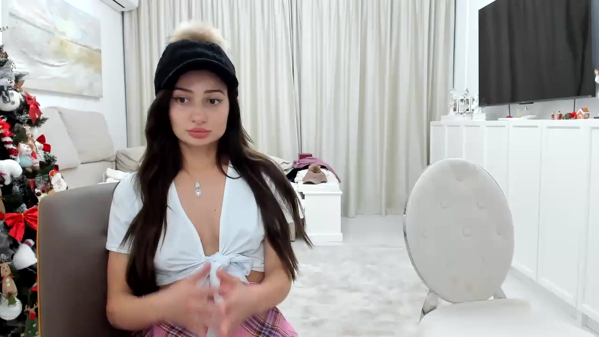 Gallery image thumbnail from Wennndyk's myfreecams stream on, 12/28/2023, 20:17 image 17 of 20