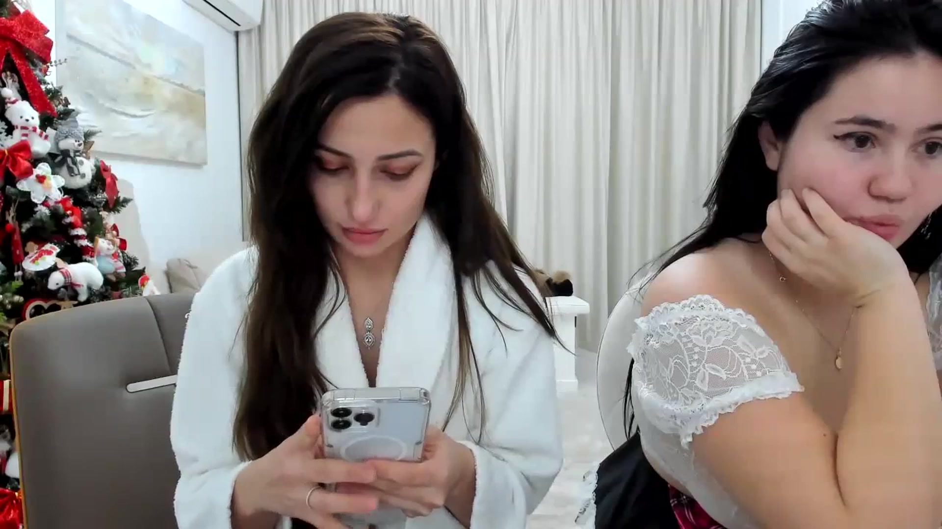 Gallery image thumbnail from Wennndyk's myfreecams stream on, 01/03/2024, 23:16 image 11 of 20