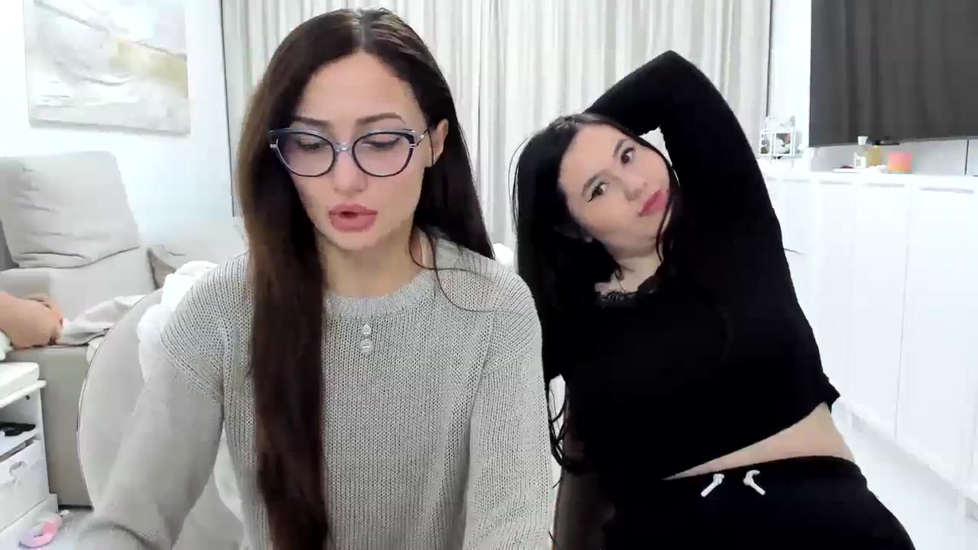 Gallery image thumbnail from Wennndyk's myfreecams stream on, 01/16/2024, 22:32 image 12 of 20