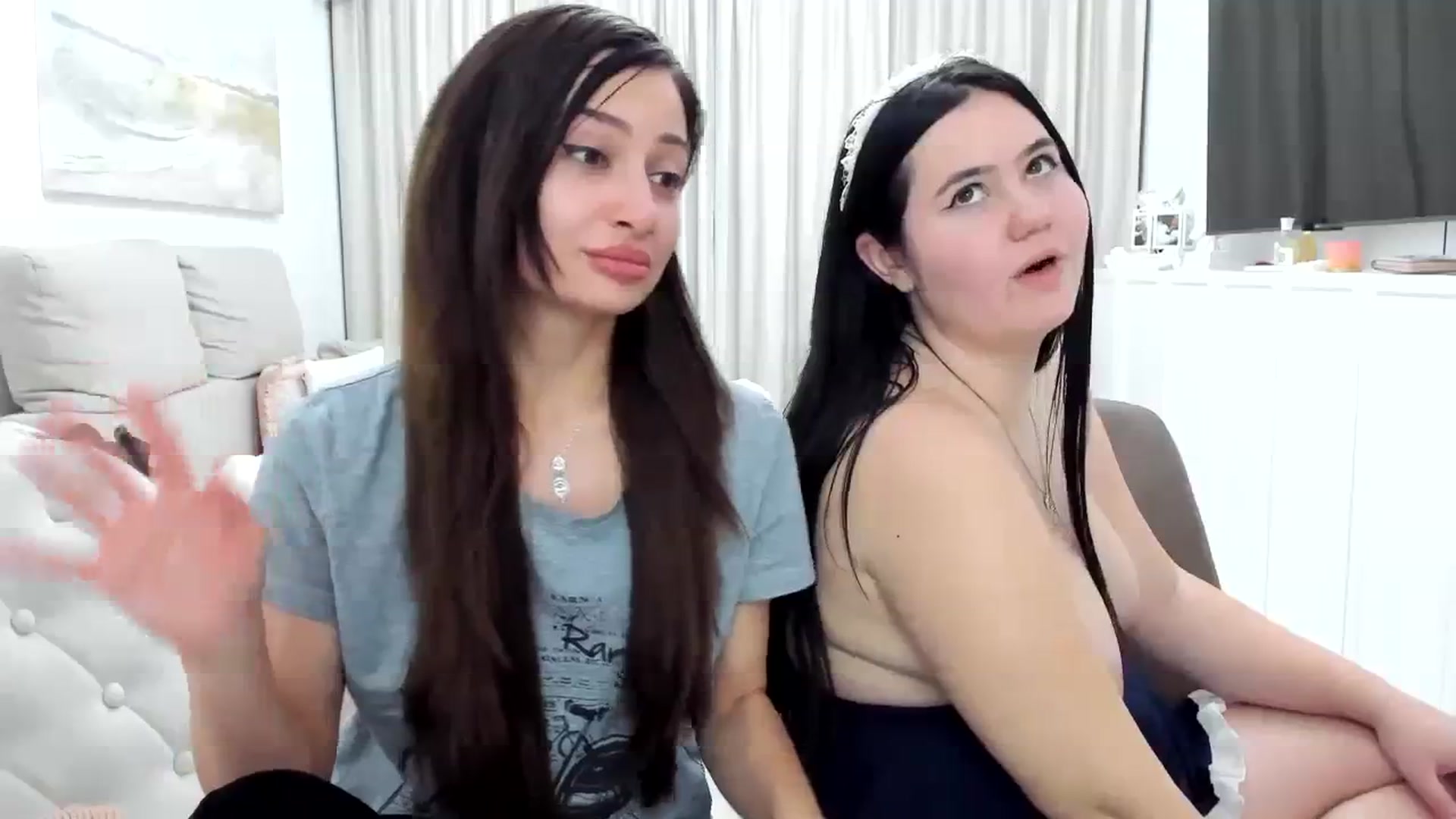 Gallery image thumbnail from Wennndyk's myfreecams stream on, 01/17/2024, 23:09 image 13 of 20