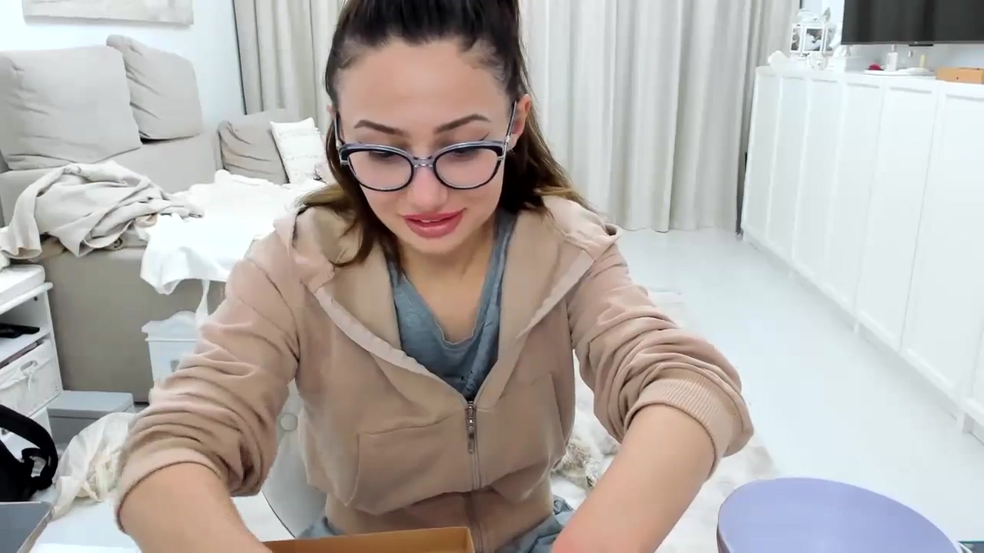 Gallery image thumbnail from Wennndyk's myfreecams stream on, 02/03/2024, 21:32 image 17 of 20