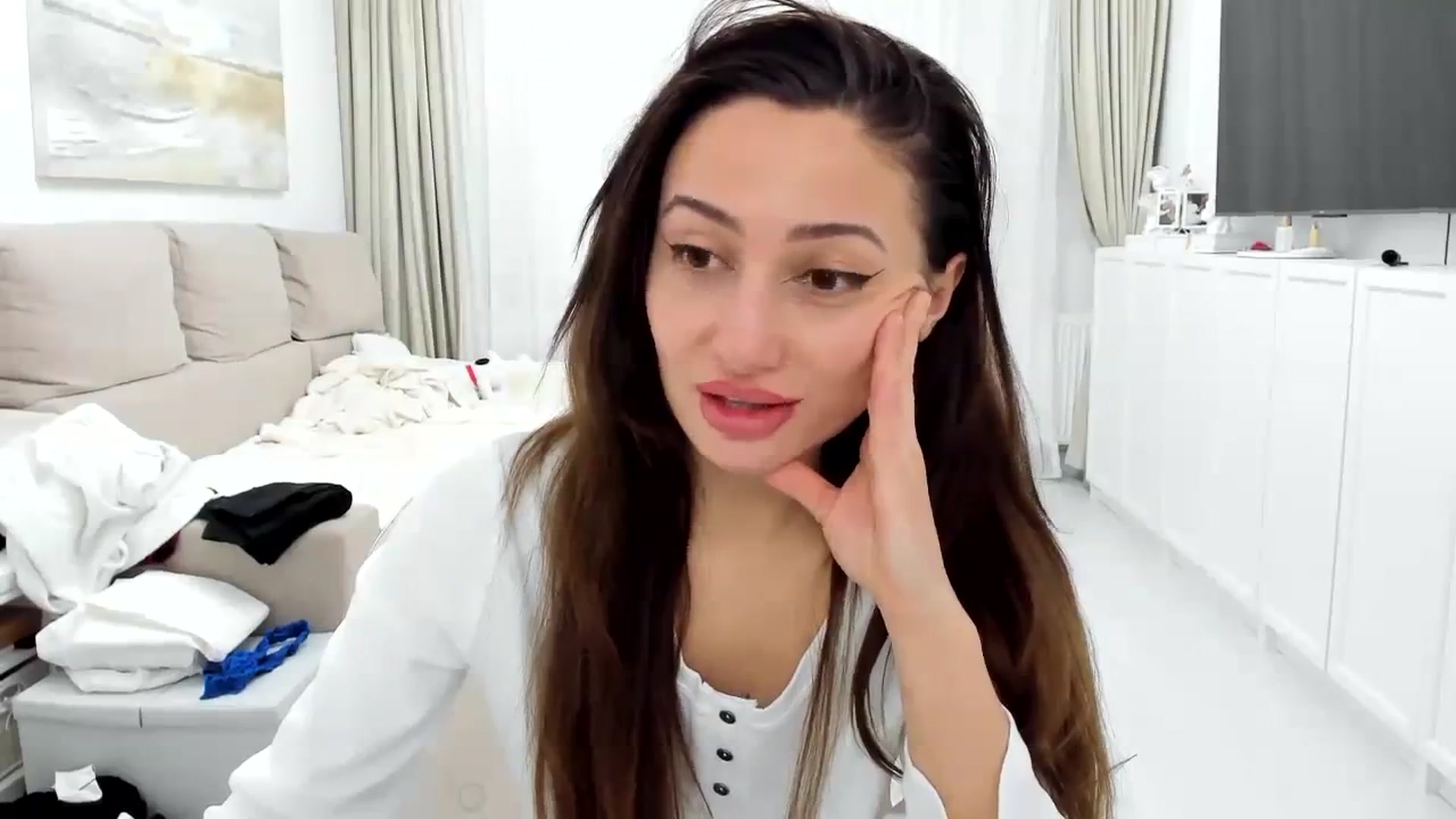 Gallery image thumbnail from Wennndyk's myfreecams stream on, 03/04/2024, 22:59 image 19 of 20