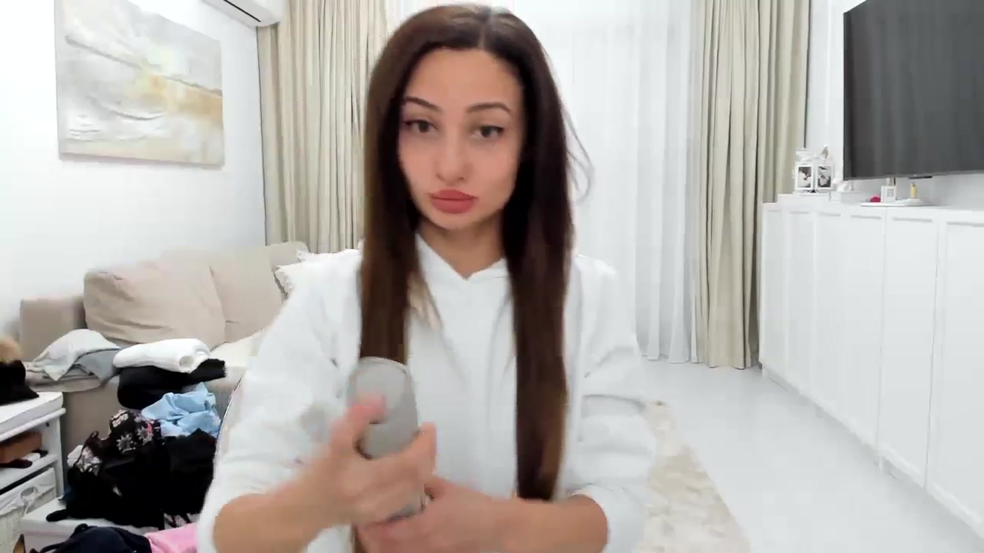 Gallery image thumbnail from Wennndyk's myfreecams stream on, 03/22/2024, 22:22 image 4 of 20