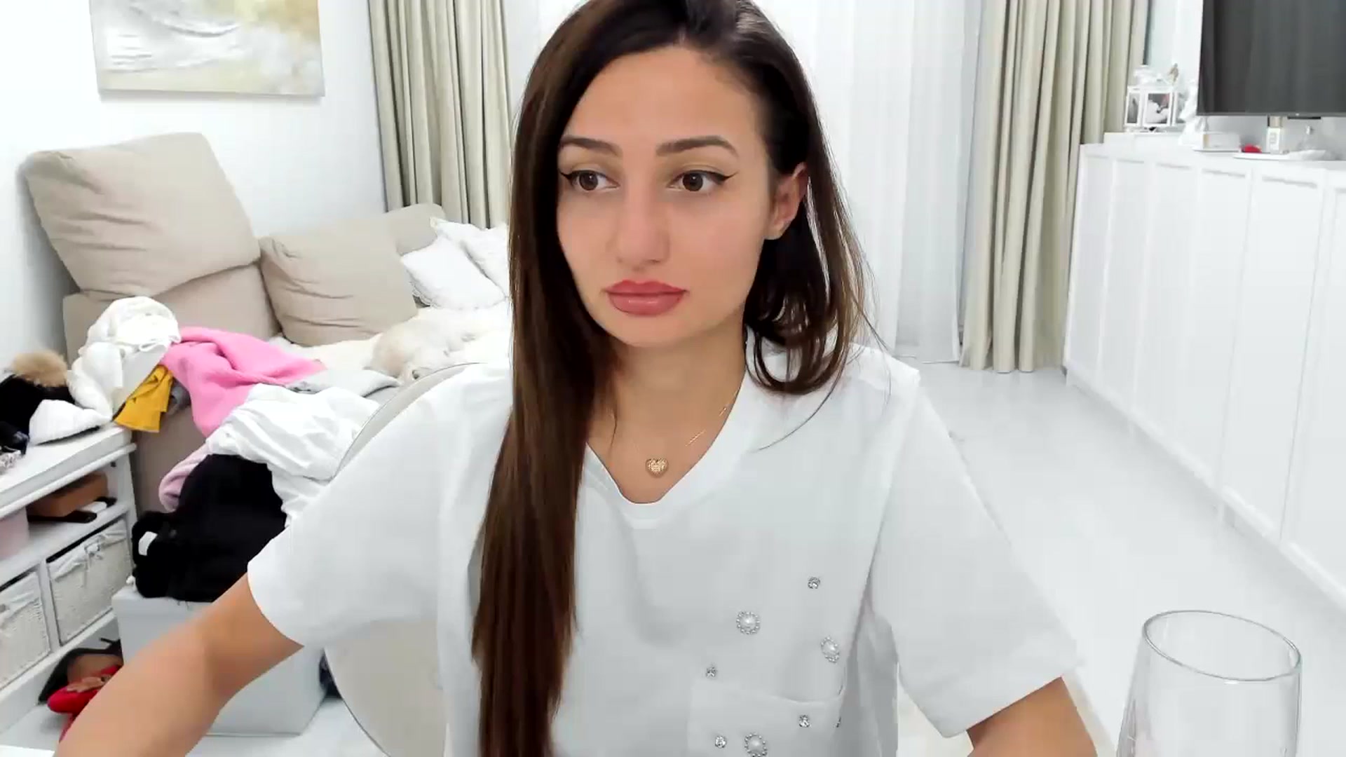 Gallery image thumbnail from Wennndyk's myfreecams stream on, 03/27/2024, 23:27 image 11 of 20
