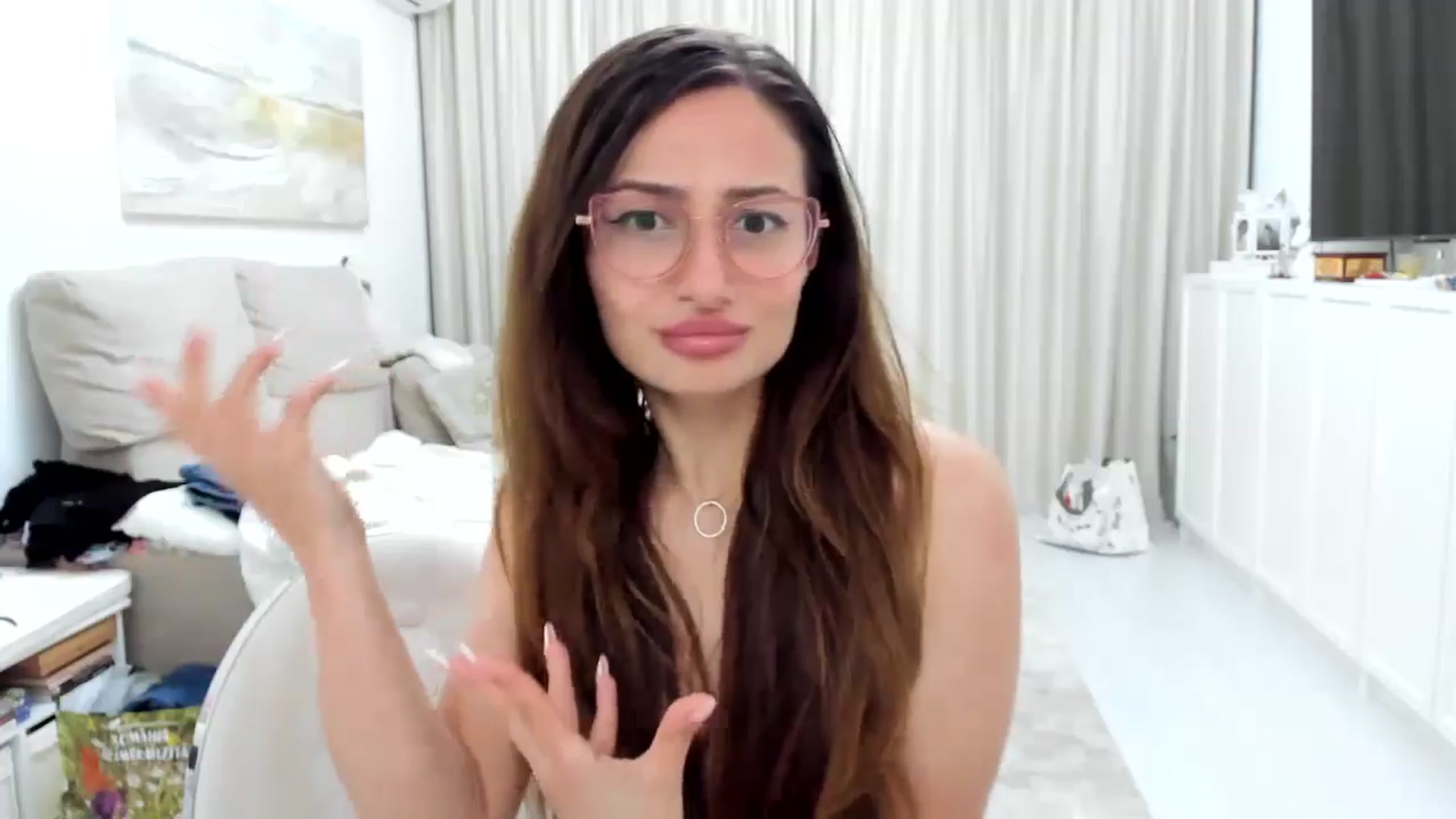 Gallery image thumbnail from Wennndyk's myfreecams stream on, 05/04/2024, 24:01 image 17 of 20