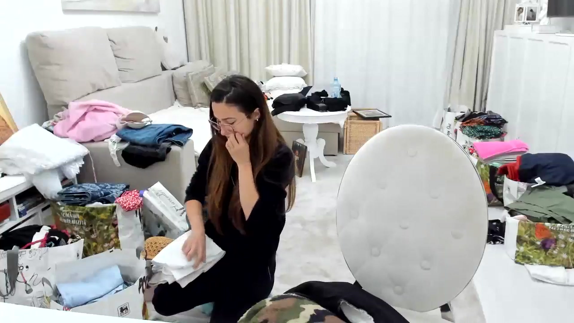 Gallery image thumbnail from Wennndyk's myfreecams stream on, 05/17/2024, 23:55 image 4 of 20